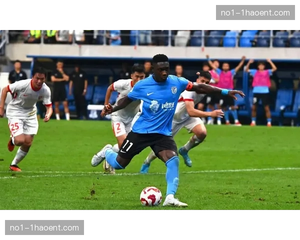 成都蓉城19分领跑积分榜 七轮不败展现冠军相